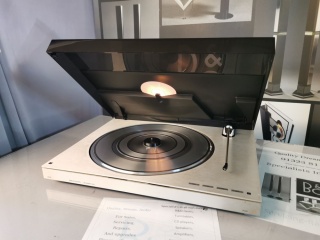 BEOGRAM 5000 TURNTABLE